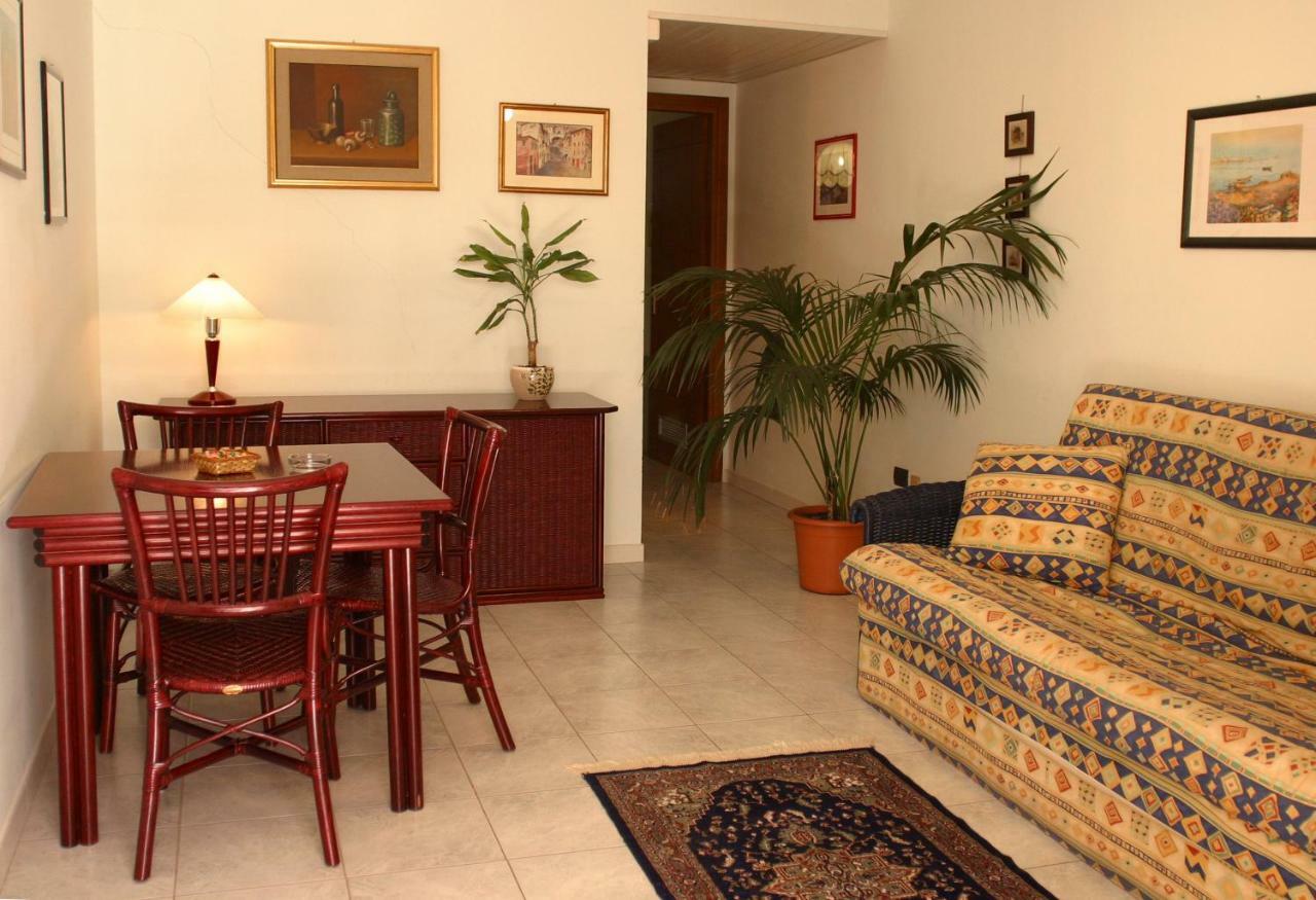 Hotel Blue Rose's Mesagne Exterior foto